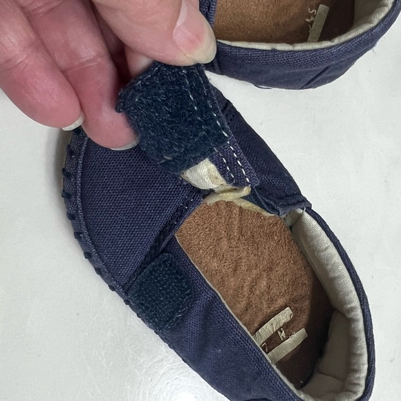 TOMS /baby Shoes Unisex Size 3 Blue
Canvas Classic Slip-Ons EUC - Picture 4 of 6